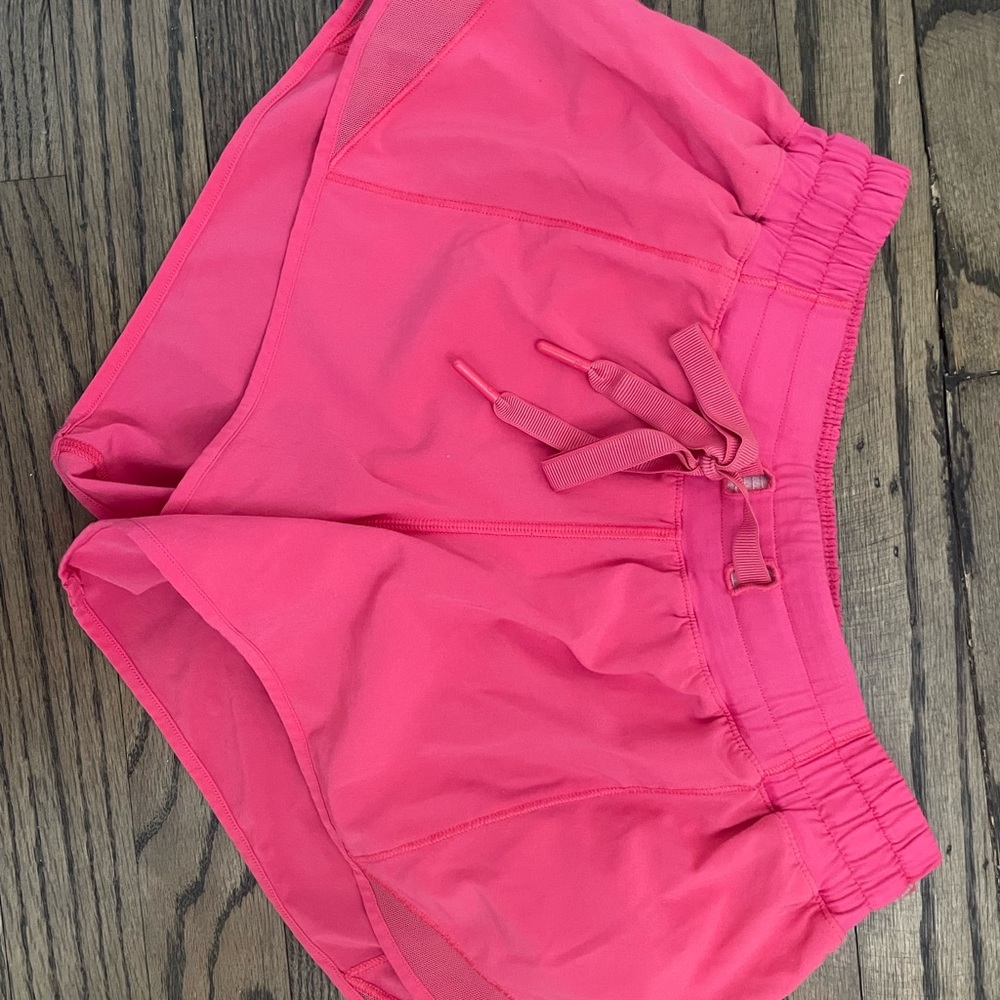Hotty Hot 2.5 Lululemon Shorts